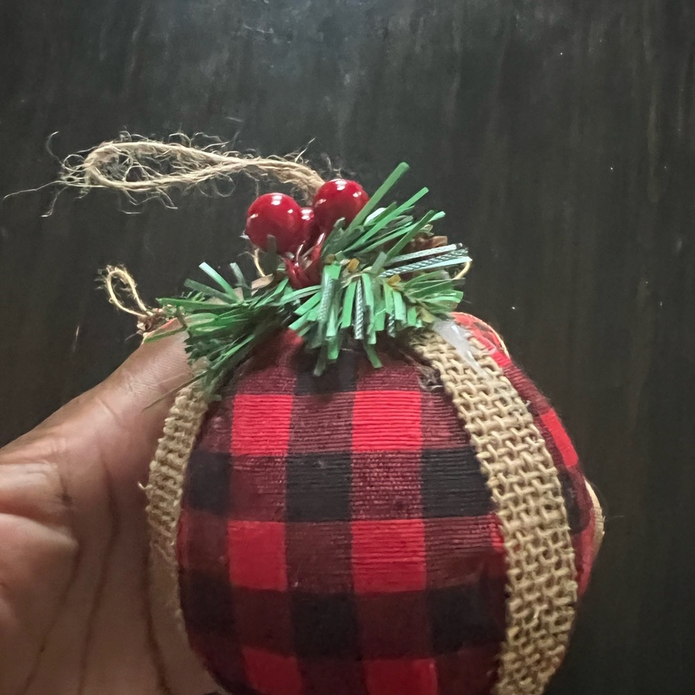 Christmas Ornaments - Picture 4 of 4